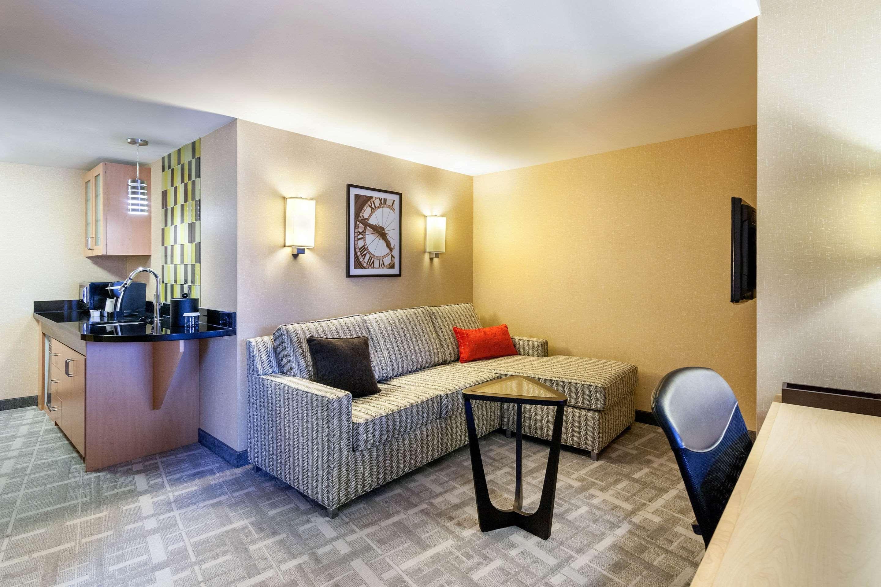 Cambria Hotel Pittsburgh - Downtown Екстериор снимка