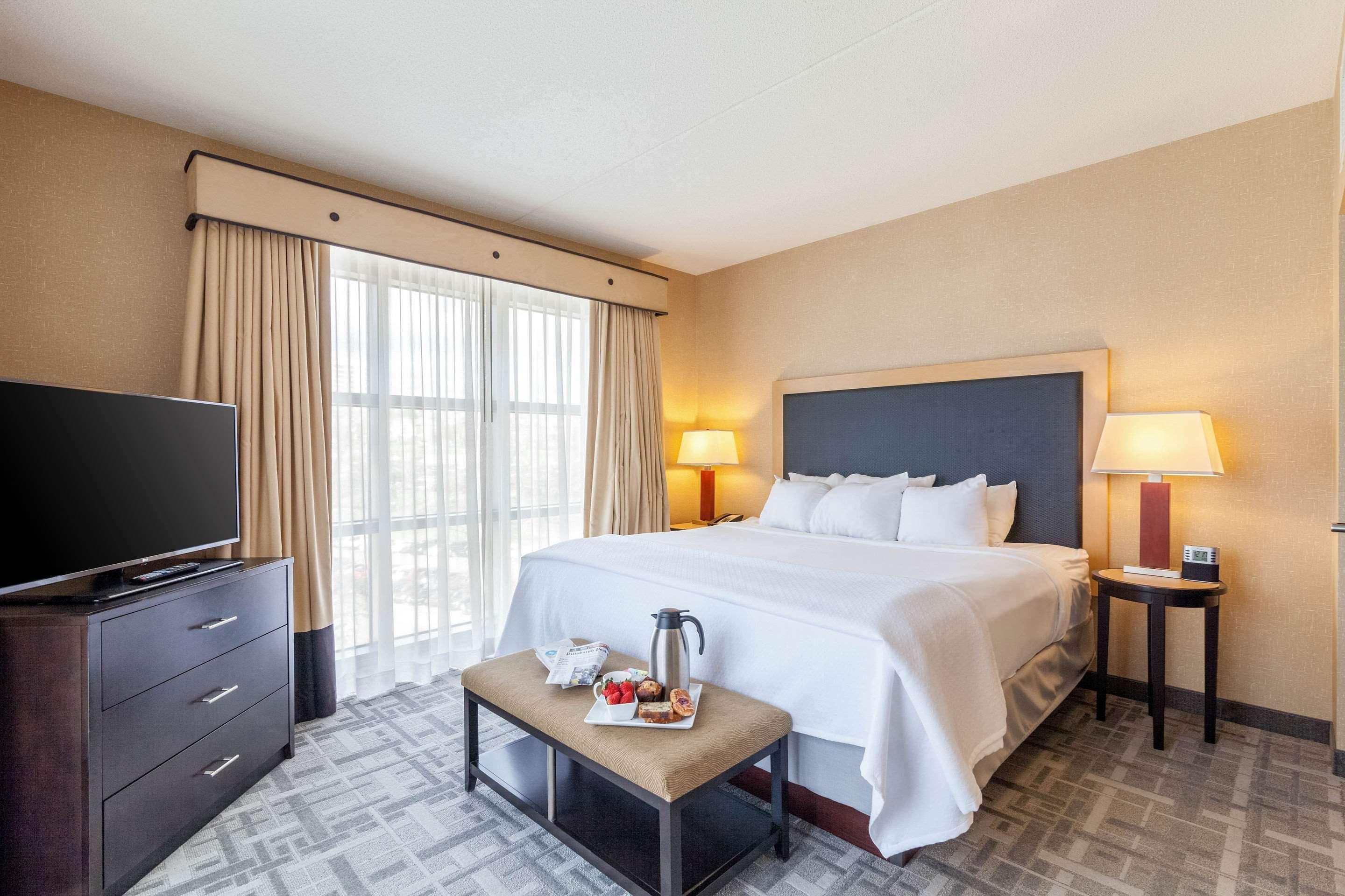 Cambria Hotel Pittsburgh - Downtown Екстериор снимка