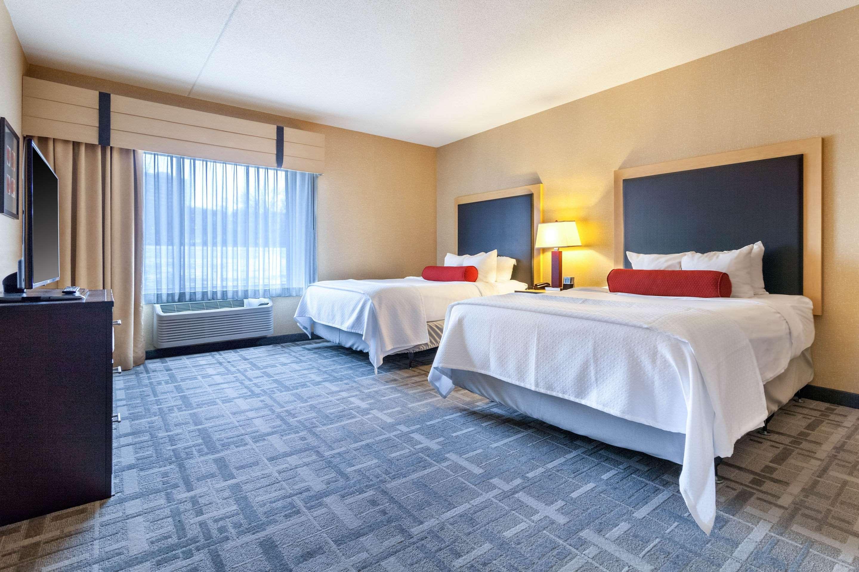Cambria Hotel Pittsburgh - Downtown Екстериор снимка