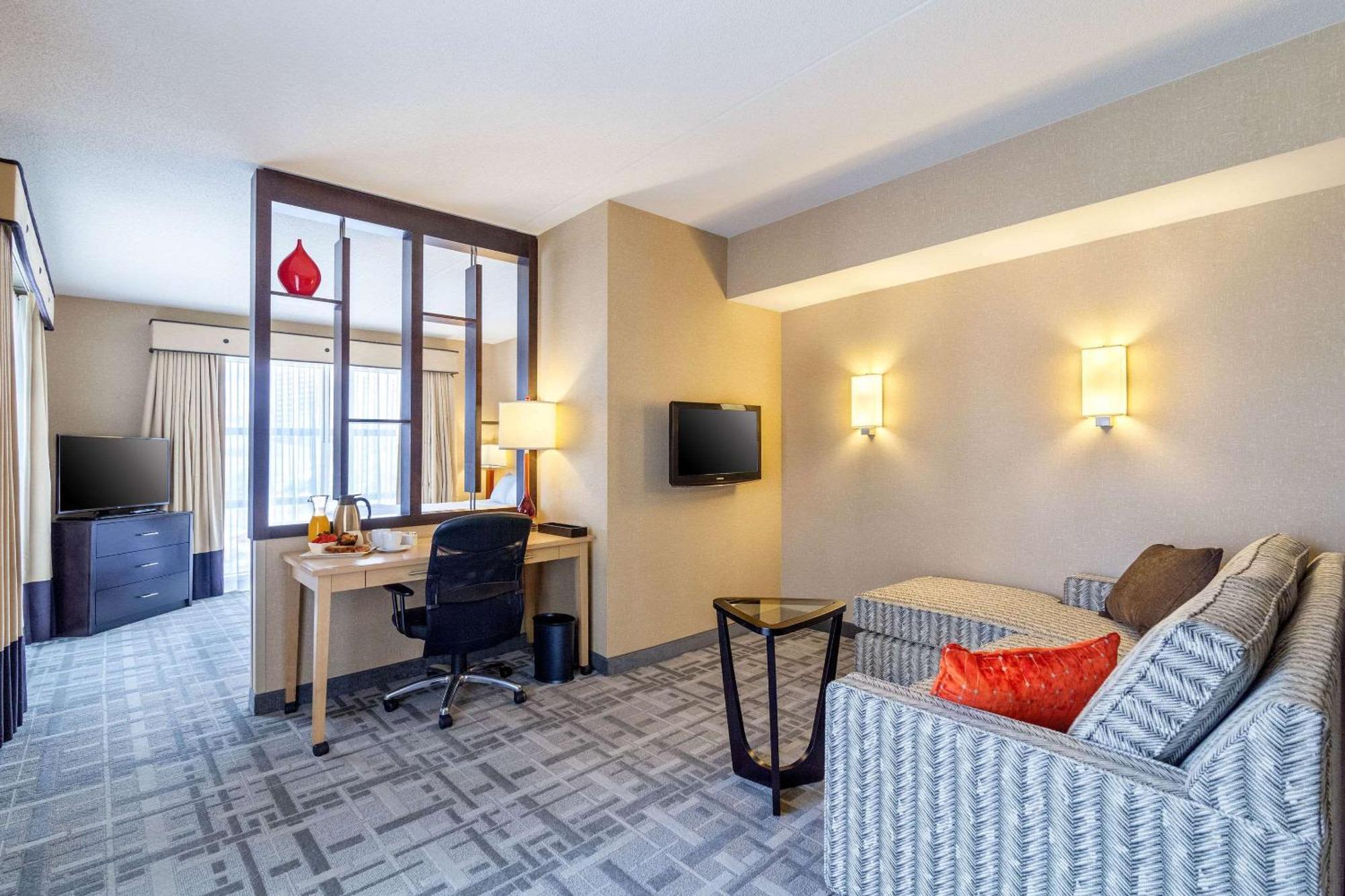 Cambria Hotel Pittsburgh - Downtown Екстериор снимка