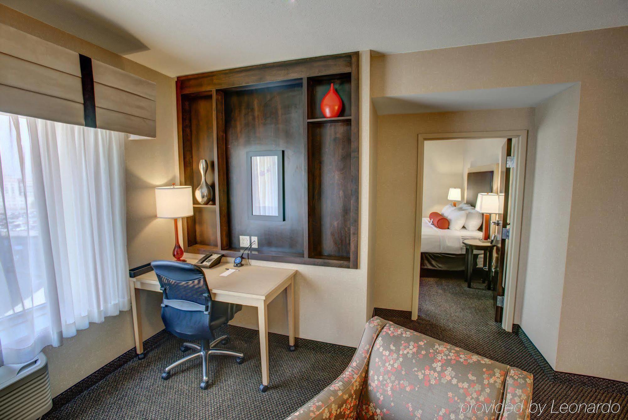 Cambria Hotel Pittsburgh - Downtown Екстериор снимка
